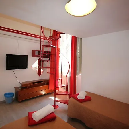 Paradisio Bed & Breakfast 3*